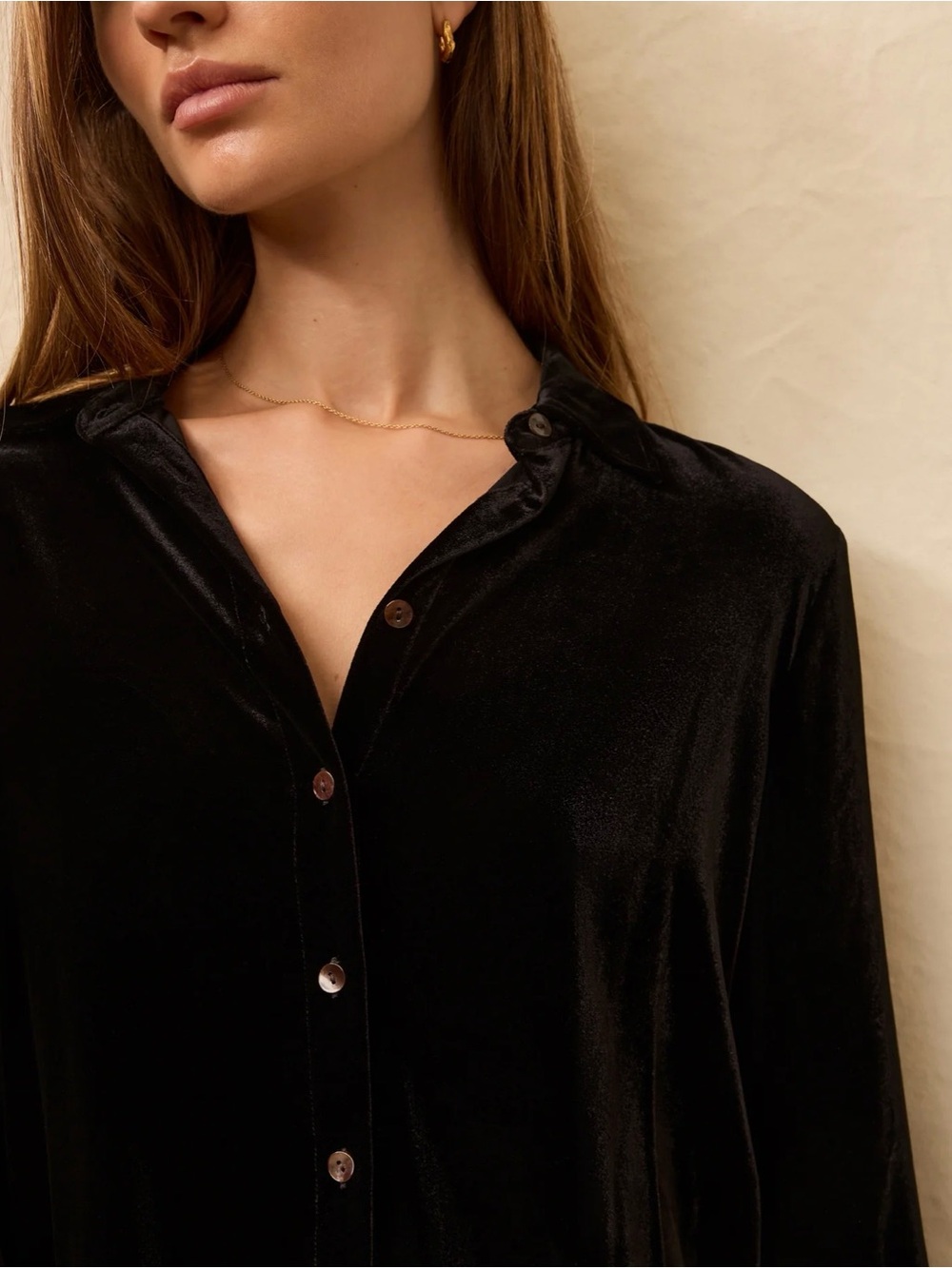 Faherty Stretch Silk Velvet Genevieve Shirt Black Size Large Button Front Blouse - Picture 7 of 8